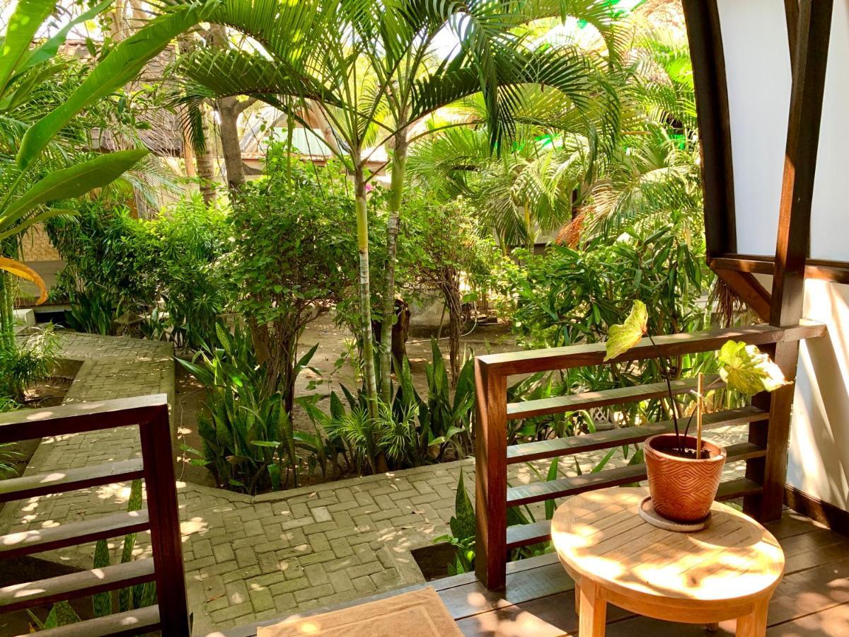 The Yoga Garden Hotel Джили Трауанган Екстериор снимка